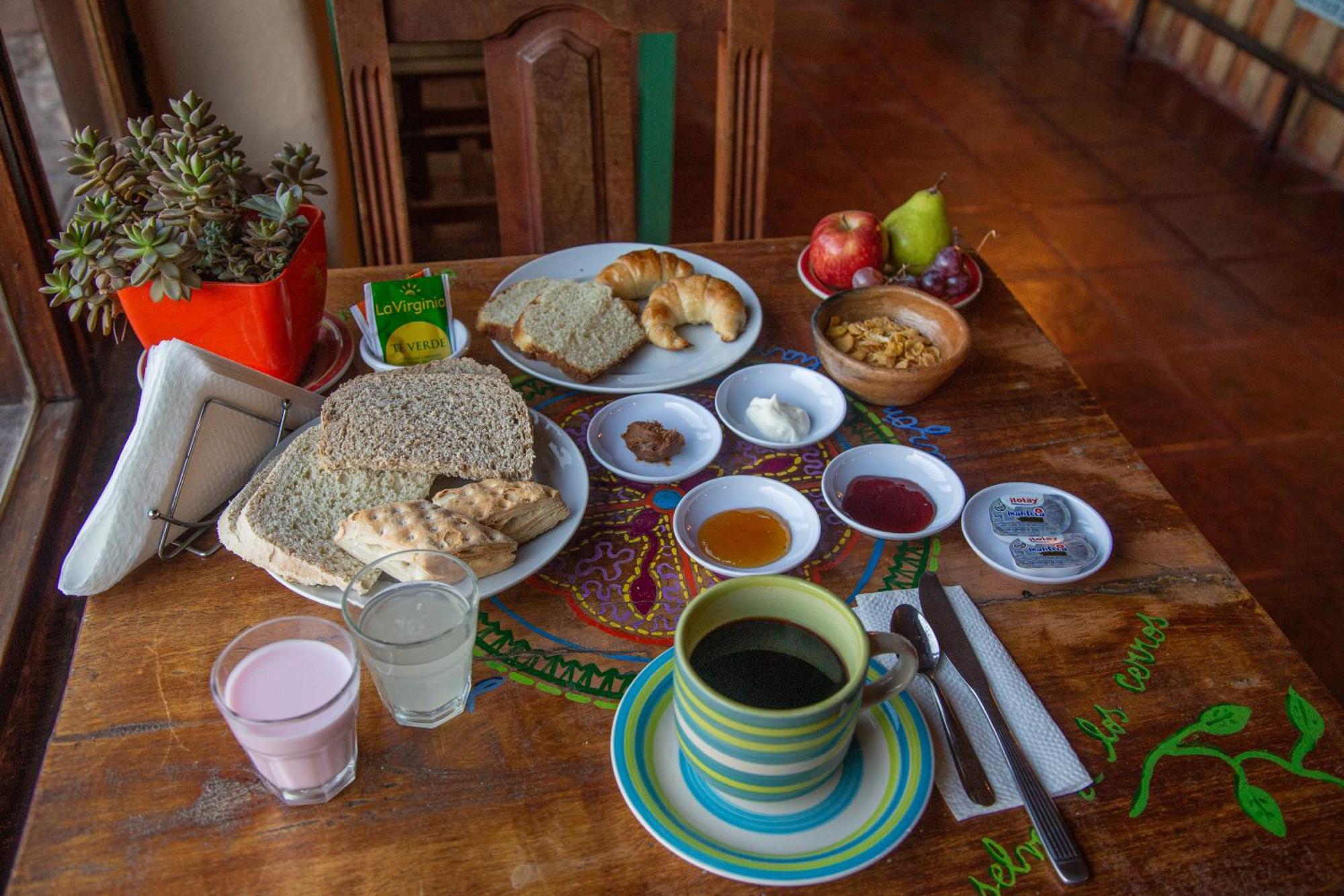 Antigua Tilcara Hostel Екстериор снимка